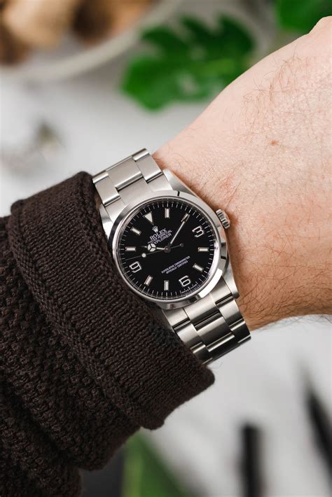 rolex explorer 36mm lug width